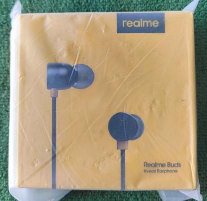 ఇయర్ బడ్స్ (రియల్మీ) యొక్క చిత్రం