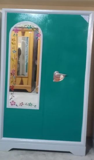 వార్డ్‌రోబ్‌లు (లాకర్ బుల్లెట్ మోడల్ అల్మిరాతో 2 తలుపులు,, అద్దంతో) యొక్క చిత్రం