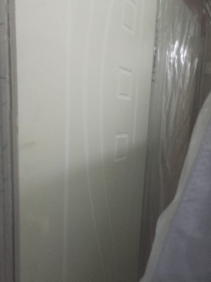 బాత్రూమ్ తలుపులు (20 CNS) యొక్క చిత్రం